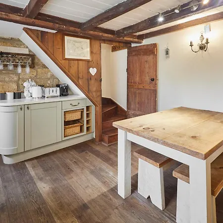 Host & - Colcott Feriehus