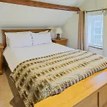 Holiday home Host & - Colcott *